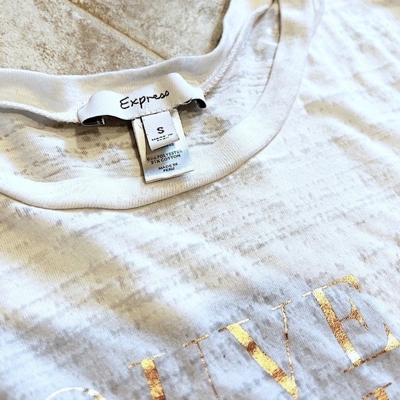 Express New Love graphic print short sleeve pullover top white gold floral small - Picture 5 of 8
